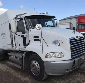 El mejor!! Camión Tractor de Servicio Pesado para Carretera, 6x4, Cabina con Cama, Diésel, para Distribución Comercial - Product Image 1