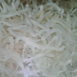 Bonbons de noix de coco naturels faits à la main avec de belles couleurs, parfaits pour le Nouvel An lunaire - Product Image 1