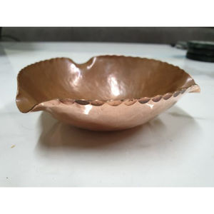 Bol en cuivre élégant pour la décoration de la cuisine et le service des aliments, ajoutant un charme rustique et chaleureux à toute pièce ou à toute table, décoration quotidienne - Product Image 5