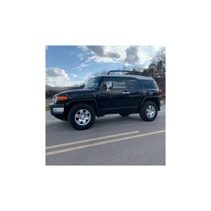 Toyotai FJ Cruiser à vendre avec panneaux de toit amovibles, marchepieds latéraux et châssis renforcé pour usage intensif - Product Image 3