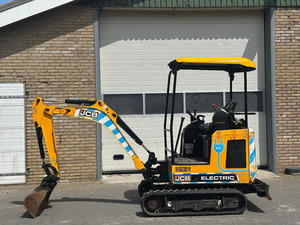 MEJOR PRECIO 2024 Miniexcavadora de cadenas JCB 19C-1E con sistema hidráulico completo, motor, bomba y caja de cambios - Product Image 2