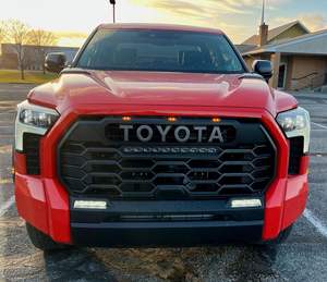 Toyota Tundra TRD Pro 2023 haute performance, V6 hybride bi-turbo, 4x4, Solar Octane - Product Image 1
