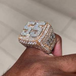 Anillo de Moissanita Personalizado para Hombre con Número 55, Chapado en Oro Rosa, Plata de Ley, Estilo Hip Hop, con Diamantes de Laboratorio, Joyería de Lujo - Product Image 4