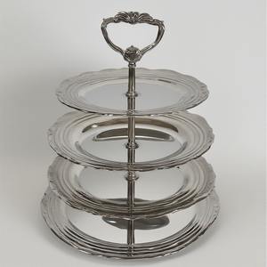 Support à gâteau en métal poli noir de qualité supérieure avec base décorative, parfait pour les présentations de gâteaux et les célébrations modernes - Product Image 4