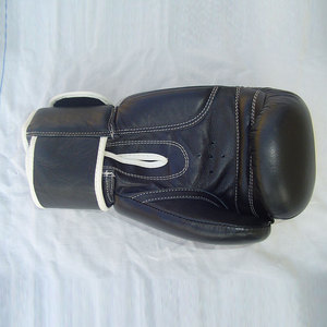 Guantes de Boxeo Profesionales de 6oz SSF-101, Nuevo Modelo, Más Vendidos, Cómodos, de Cuero PU, Personalizables, para Artes Marciales - Product Image 4