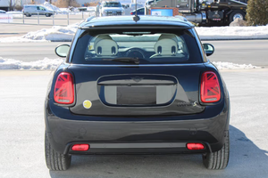 WMW13DJ00P2T91177 2023 Hatchback Eléctrico Compacto Edición SE - Product Image 2