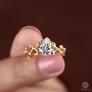 แหวนหมั้นเพชรสำหรับปลูกลูกแพร์ขนาด14K สีทองจากธรรมชาติ - Product Image 5