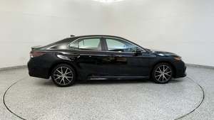 Toyota Camry SE FWD 2021, Sedán de Lujo, Llantas R18, Caja de Cambios Manual, Cámara Trasera Disponible, Nuevo, Gasolina/Eléctrico - Product Image 6