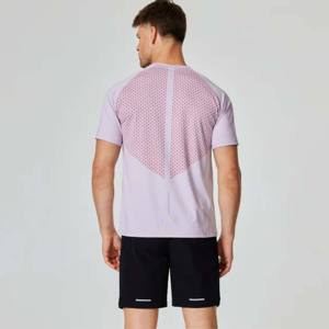Camiseta deportiva Premium para hombre: ligera, absorbe la humedad e ideal para entrenamiento físico, ejercicio y ropa deportiva - Product Image 3