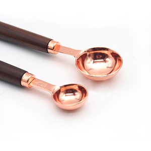 Best Selling 4 Piece Wooden Handle Metal Rose Gold Plated <b>Measuring</b> <b>Spoons</b> Set Kitchen Baking Tools in Low Price - Product Image 4