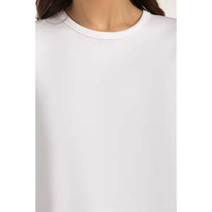เสื้อถักทรงหลวมสำหรับผู้หญิง WM-KTP-WS25-111 สวมใส่สบาย เป็นมิตรกับสิ่งแวดล้อม ผ้าฝ้าย 100% เนื้อนุ่ม ใส่ได้ทุกวัน รับผลิตแบบ OEM ODM - Product Image 2