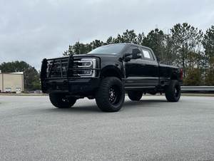 F-350 SRW King Ranch Turbo Diesel V8 6.7L 4WD 2024 d'occasion propre et d'occasion - Product Image 3