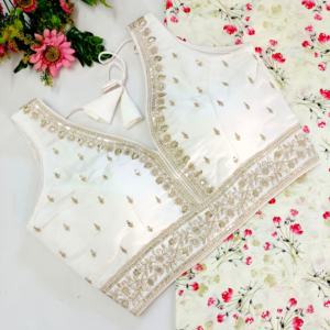 Blouse moderne à col en V avec zari et broderie pour les mariages, design tissé tendance et logo/motif brodé - Product Image 4