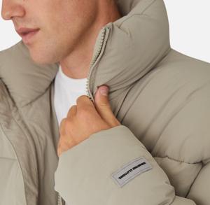 Veste matelassée d'hiver pour hommes en gros Veste matelassée à la mode Vente en gros Veste matelassée en duvet épais d'hiver de haute qualité Col montant - Product Image 6