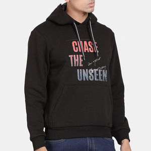 Sweat à capuche pour homme sur mesure avec logo brodé Tissu lourd de style pull parfait pour l'extérieur et le sport - Product Image 3