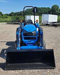 Tracteur d'occasion LS MT2 Series 4x4 70 CV Haute Productivité pour l'Agriculture à Vendre - Product Image 2