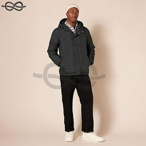 Abrigo acolchado con capucha para hombre, chaqueta de invierno cálida y elegante, acolchado aislado, Capucha ajustable de tela resistente al agua - Product Image 5