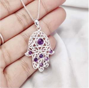 Colgante de mano de Fátima, Plata de Ley 925 con piedras preciosas de amatista, colgantes o dijes de joyería de moda estilo hip-hop hechos a mano - Product Image 1