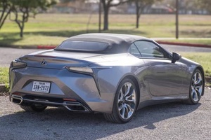 LEXUS LC 500 CONVERTIBLE 2023 IMPECABLE, V8, DISPONIBLE PARA ENTREGA INMEDIATA (LHD/RHD) - Product Image 4