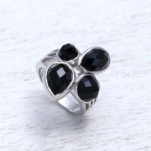 Vente en gros 925 bague en argent sterling massif élégante en onyx noir naturel poire coupe lunette réglage bijoux fins pour les mariages - Product Image 3