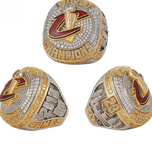 Anillo de diamante amarillo de 14K y 18K, anillo de campeón de diseño de lujo personalizado, anillo de banda de hip hop de diamante Original para mujer - Product Image 3