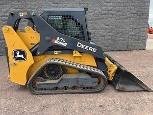 Cargadora Compacta de Orugas John Deere 317G 2019 de Dos Velocidades, Minicargadora Frontal con Motor Diésel y Alto Momento de Carga - Product Image 3