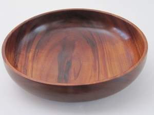 Assiette à dîner en bois d'acacia en vente chaude, assiette en bois de qualité pour mariage et autres occasions, gravée à la main, vaisselle de qualité pour le café - Product Image 4