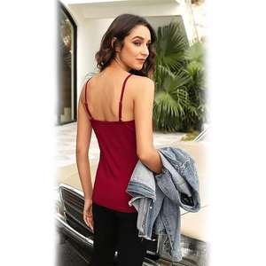 Camiseta sin mangas ligera con ajuste personalizado | Camisa transpirable que absorbe la humedad para yoga y ropa de calle - Product Image 4