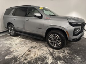 Chevrolet Tahoe Z71 V8 5.3L 4WD d'occasion propre 2025 - Product Image 3
