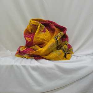 Manta Kantha de algodón respetuosa con el medio ambiente suave y elegante Kantha Throw Rustic Charm Kantha Bedding - Product Image 1