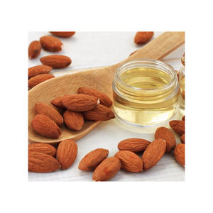 100% Huile d'amande douce pressée à froid biologique Prix de gros pour le mélange d'huiles essentielles - Product Image 1