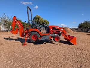 Tracteur à roues BX25D 23 HP 4x4 avec chargeur frontal et pelle arrière - Haute productivité et multifonctionnel - Product Image 3