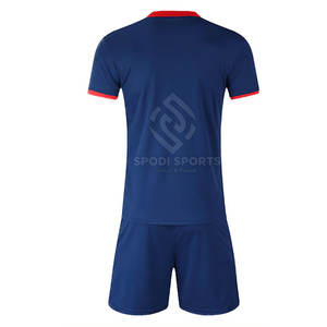 Uniforme de football de qualité supérieure uniforme de football surdimensionné uniforme de football en matériau durable - Product Image 2