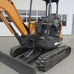 Miniexcavadora CX37C usada y asequible al por mayor, hoja topadora estándar, orugas de goma - Product Image 6