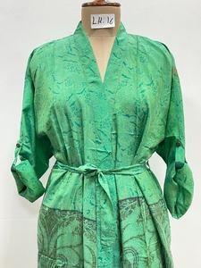 Kimono en soie indienne doux pour mariée et demoiselles d'honneur, peignoir d'été personnalisé, vêtements de nuit faits main pour femme, longue ouverture sur le devant - Product Image 5