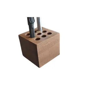 Tempat pena kayu buatan tangan mewah ukiran Logo pena kayu berdiri dengan kotak hadiah produk penjualan meja penata barang alat tulis