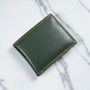 Approvisionnement en gros Portefeuille en cuir vert à la mode et plusieurs compartiments pour un rangement organisé disponibles au prix de gros - Product Image 1