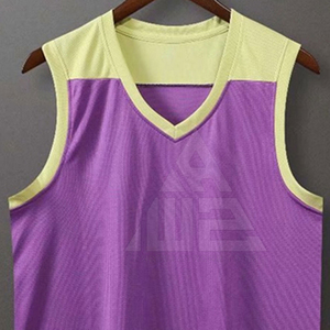 Uniformes de basket-ball pour hommes sur mesure, légers et grande taille - Service OEM de haute qualité avec logo personnalisé - Product Image 4