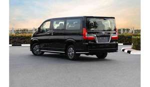 YOTA GRANVIA 2024 d'occasion, berline de luxe avec régulateur de vitesse adaptatif, sièges en cuir, pneus R20, transmission intégrale, 5 places, moteur 4.5L, automatique - Product Image 6