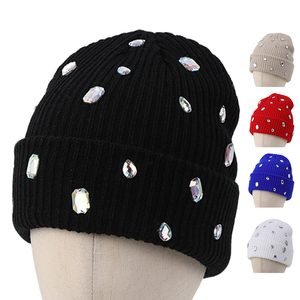Gorro de Punto Grueso y Cálido de Invierno Personalizado, Color Sólido, para Mujer, de Acrílico Acanalado, con Puño y Pedrería - Product Image 1
