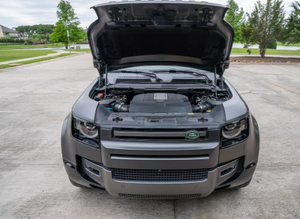 LAND ROVER DEFENDER 110 V8 2023 USADO, con Volante a la Izquierda/Derecha - Product Image 3