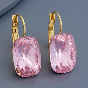 Boucles d'oreilles pendantes tendance en alliage de zinc plaqué or avec pierres multicolores 179067 pour soirée - Product Image 1
