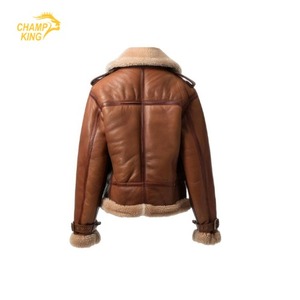 Veste en cuir pour femme de haute qualité avec doublure en fausse fourrure, écologique, couches de cuir Luxel pour l'hiver, boutons, fermeture éclair - Product Image 3