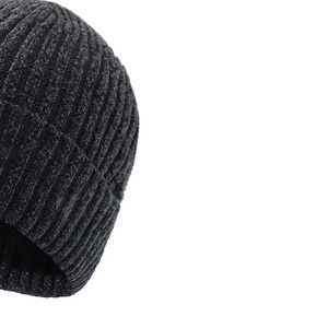 Bonnets unisexes élégants et chauds en acrylique doux Parfait pour l'hiver, mode décontractée ou marque promotionnelle - Product Image 2
