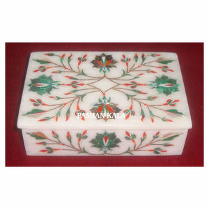 Belle boîte à bijoux en marbre incrusté de nacre Makrana en forme de rectangle fait à la main avec boîte-cadeau multicolore utilisée pour la Saint-Valentin - Product Image 1