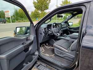 ฟอร์ด เอฟ150 ปี 2023 ใหม่ ขับเคลื่อน 4 ล้อ เครื่องยนต์ดีเซล 5.0 ลิตร สีดำ เกียร์อัตโนมัติ 150 กิโลวัตต์ (204 แรงม้า) รถ SUV 5 ที่นั่ง - Product Image 3