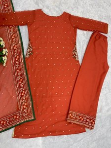 Top long de travail avec paillettes brodées de fantaisie Dupatta Salwar en soie traditionnelle pour adultes - Product Image 3