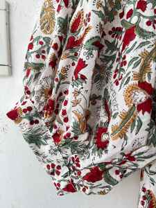 Robe mi-longue en coton imprimé bloc floral col en V profond robe d'été faite à la main | Boho Chic tenue décontractée légère - Product Image 4