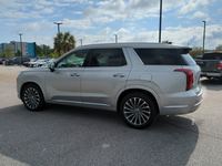Hyundai Palisade SEL AWD 2025 d'occasion, couleur argent, intérieur cuir foncé, SUV avec toit ouvrant, au meilleur prix, véhicule de qualité