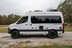 2023 th หรือ Mo Tor COACH Class Sanctuary 19 P - Product Image 6